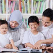 peran orangtua dalam mendidik anak